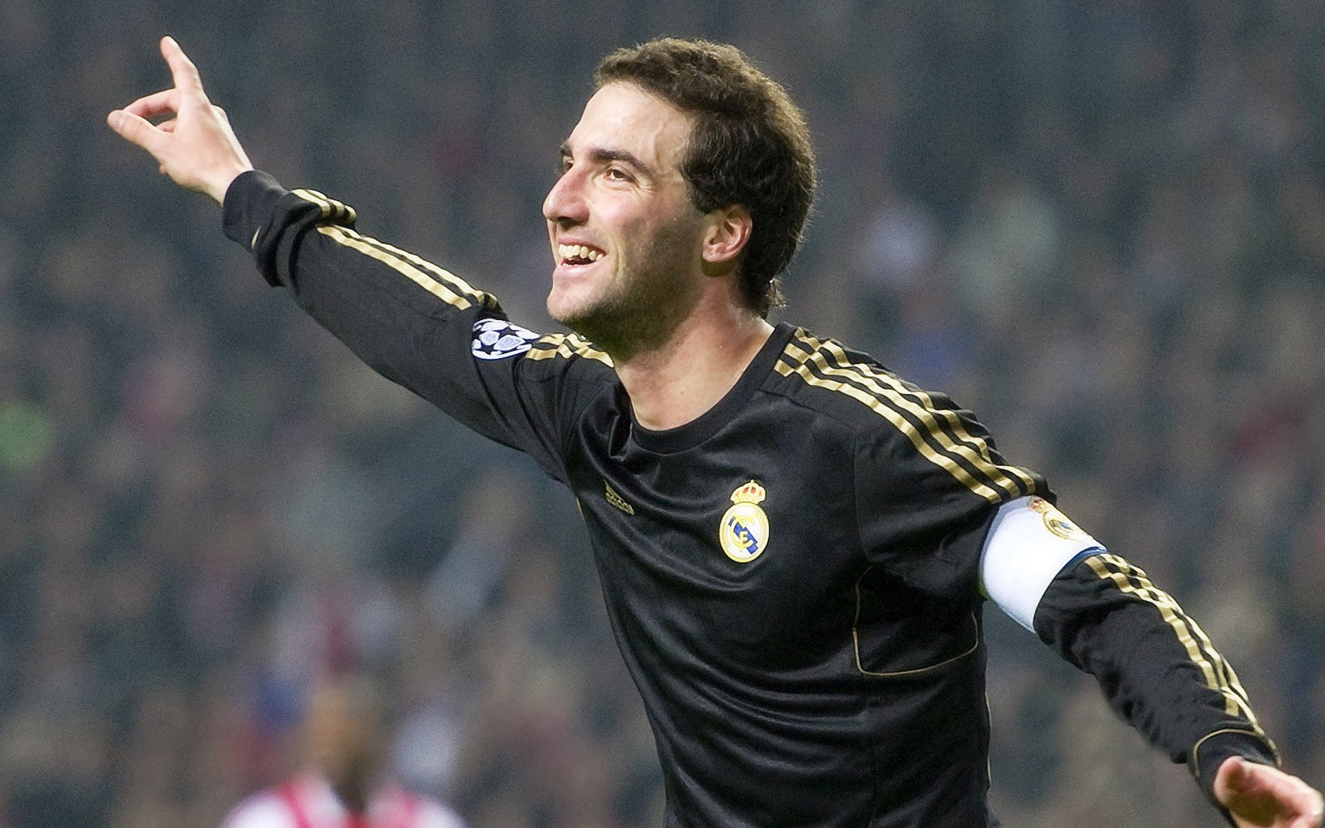 开云APP-足球视觉识别系统增强比赛精彩镜头提取，足球解析视频制作